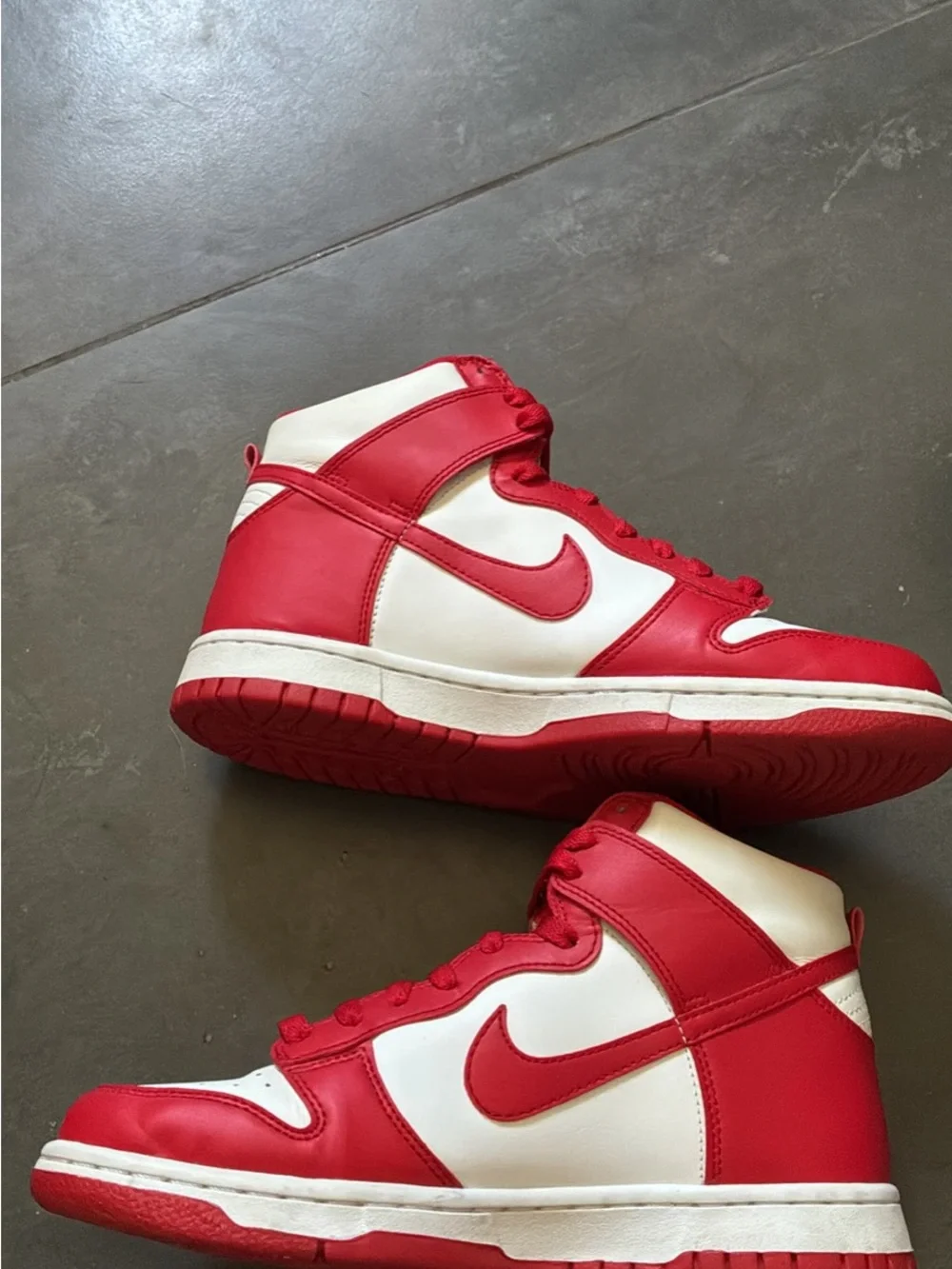 Nike bold red